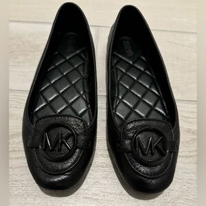Ladies Gently Worn Michael Kors Ladies 6.5 M Black Flats